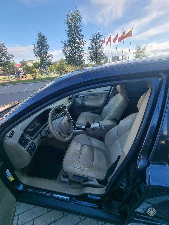 Volvo V70 2006 — photo 8