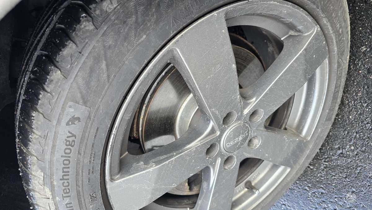 Volvo V70 2010 — салон