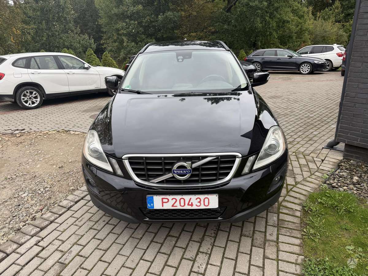 Volvo XC60 2010 — вигляд ззаду