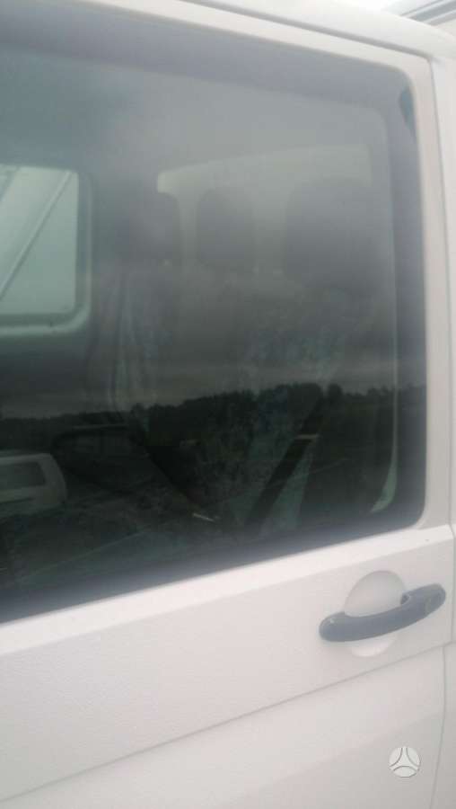 Volkswagen Transporter 2005 — interior