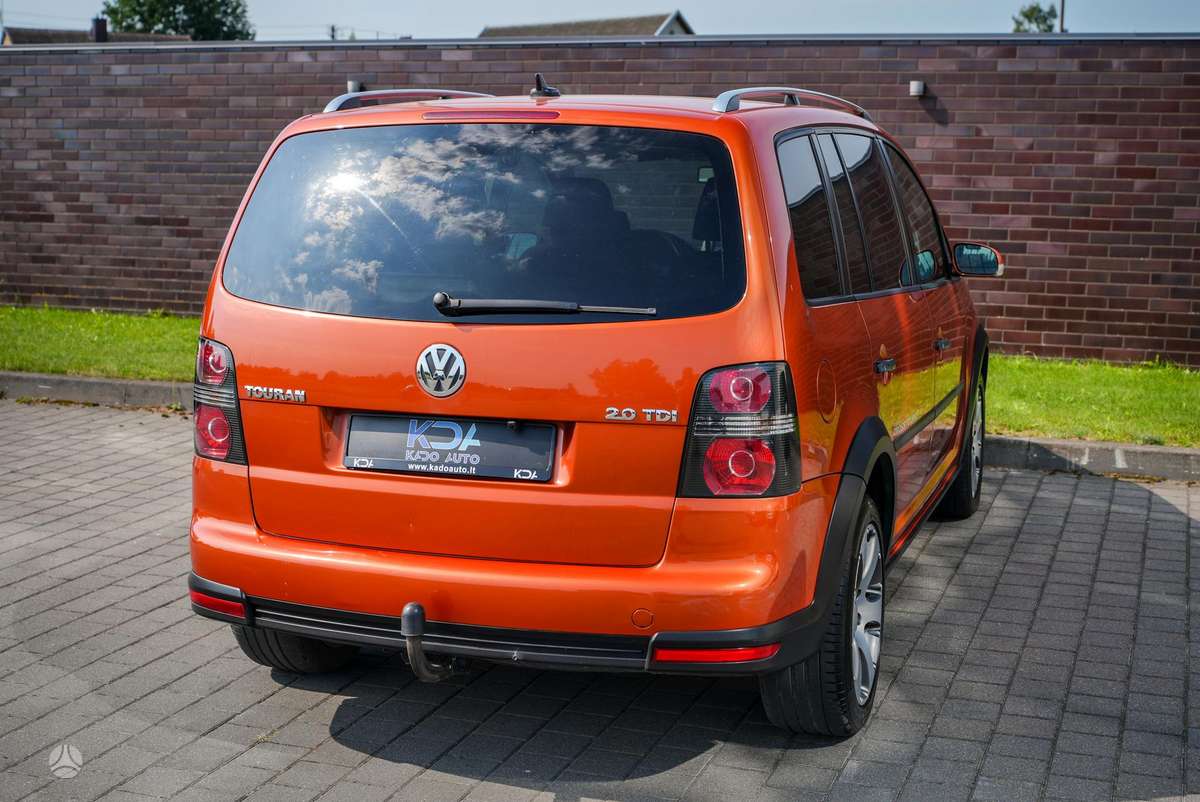 Volkswagen Touran 2008 — photo 11