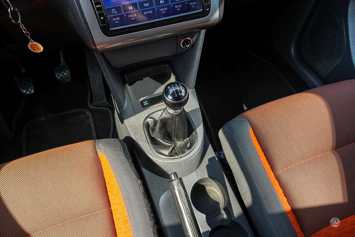 Volkswagen Touran 2008 — photo 20