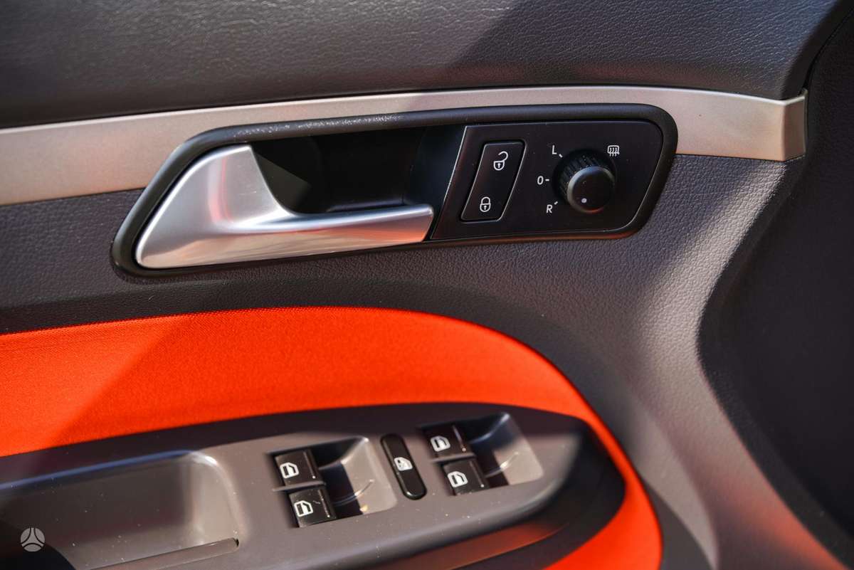 Volkswagen Touran 2008 — photo 28