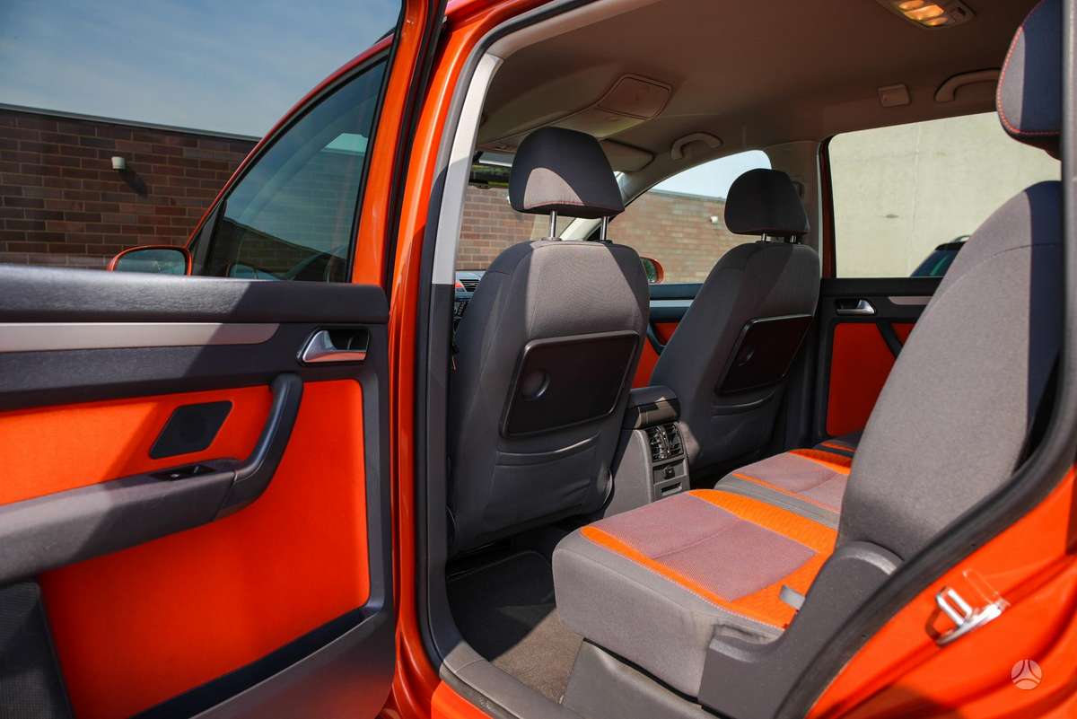 Volkswagen Touran 2008 — photo 29