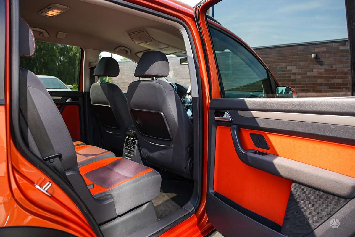 Volkswagen Touran 2008 — photo 31