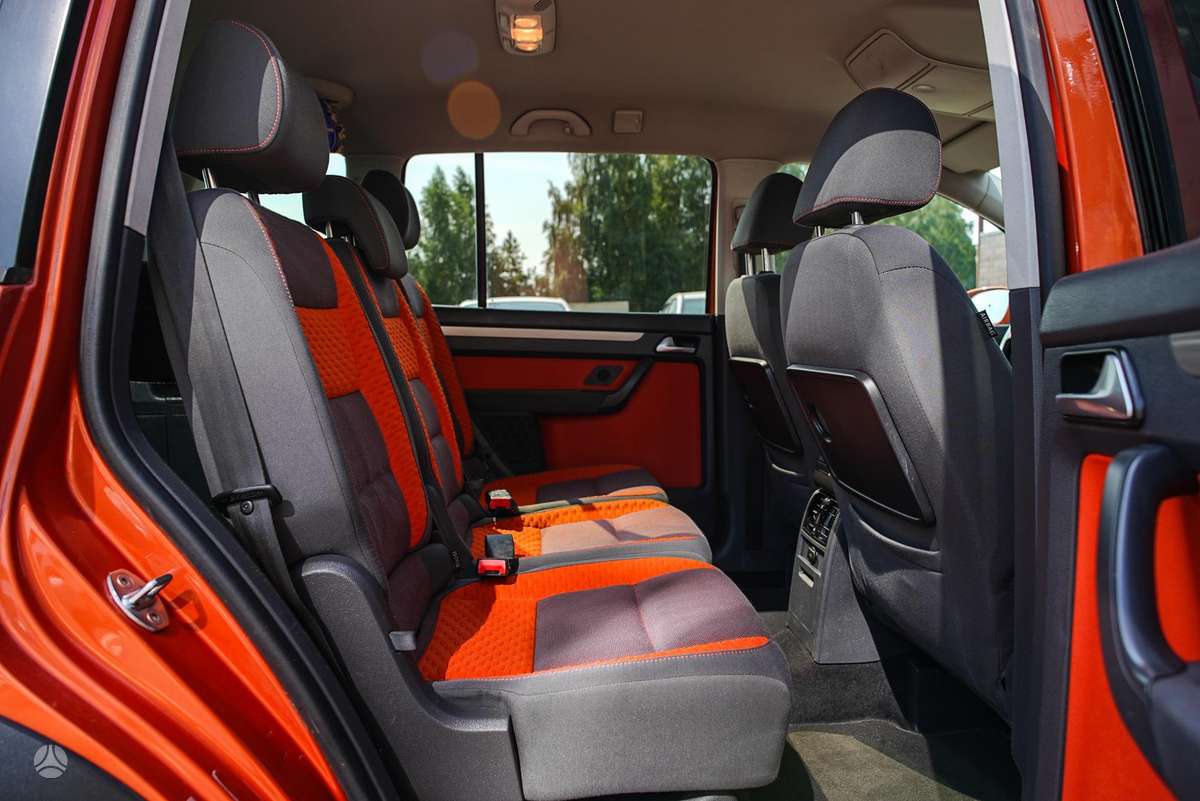 Volkswagen Touran 2008 — photo 32