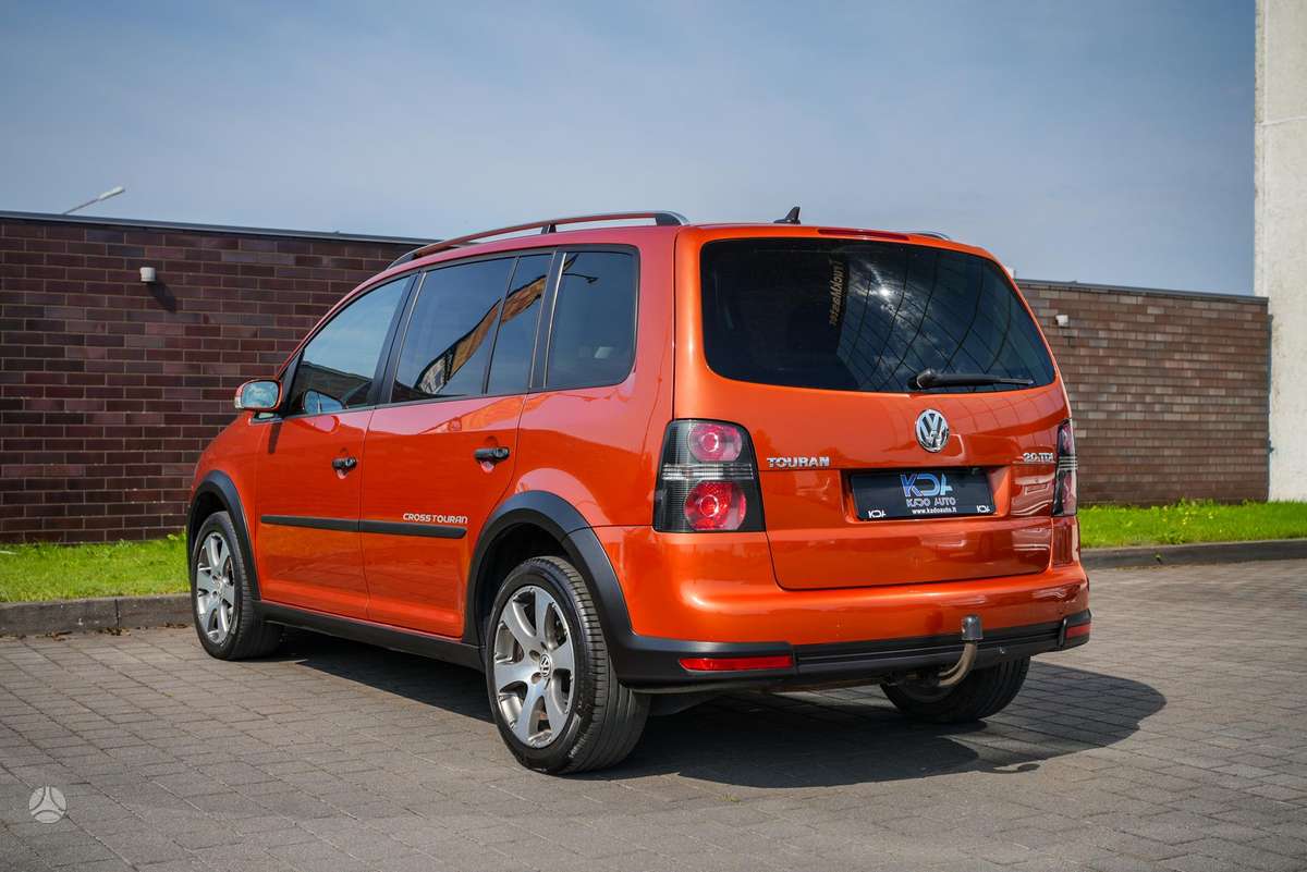 Volkswagen Touran 2008 — photo 8