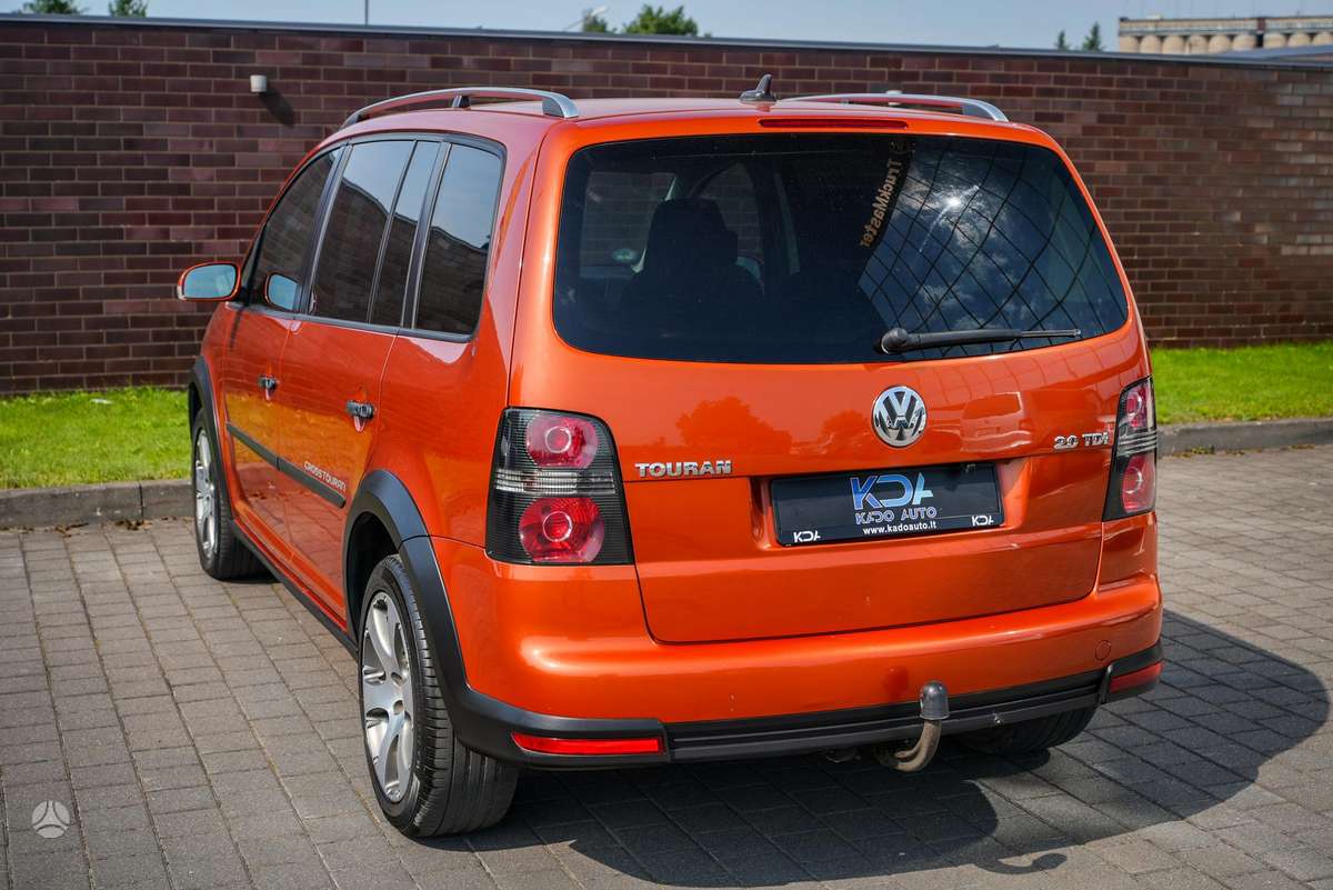 Volkswagen Touran 2008 — photo 9