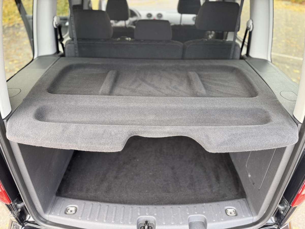 Volkswagen Caddy 2011 — photo 19