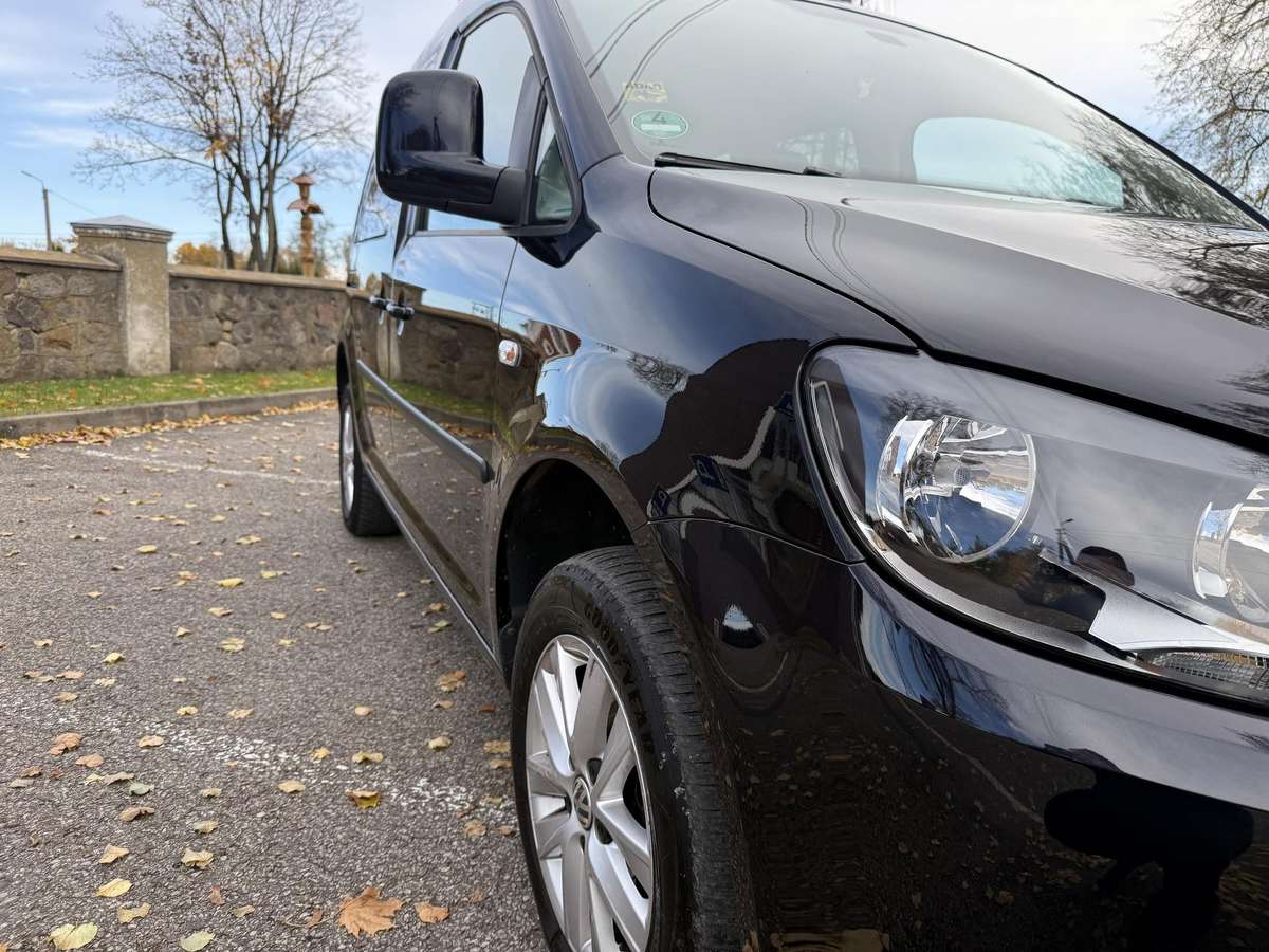 Volkswagen Caddy 2011 — photo 8