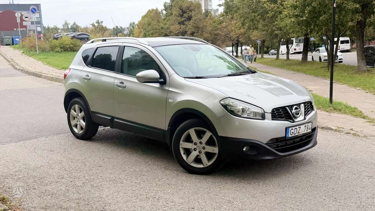 Nissan Qashqai 2011 — photo 11