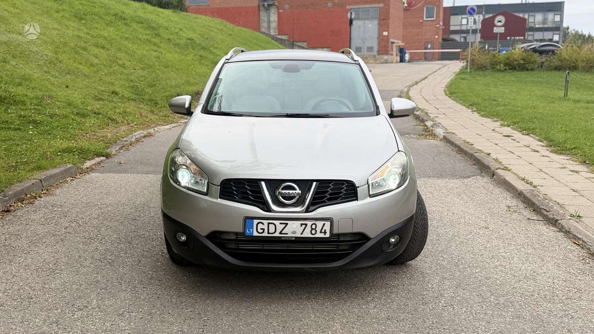 Nissan Qashqai 2011 — photo 12