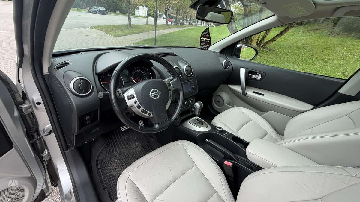 Nissan Qashqai 2011 — photo 15