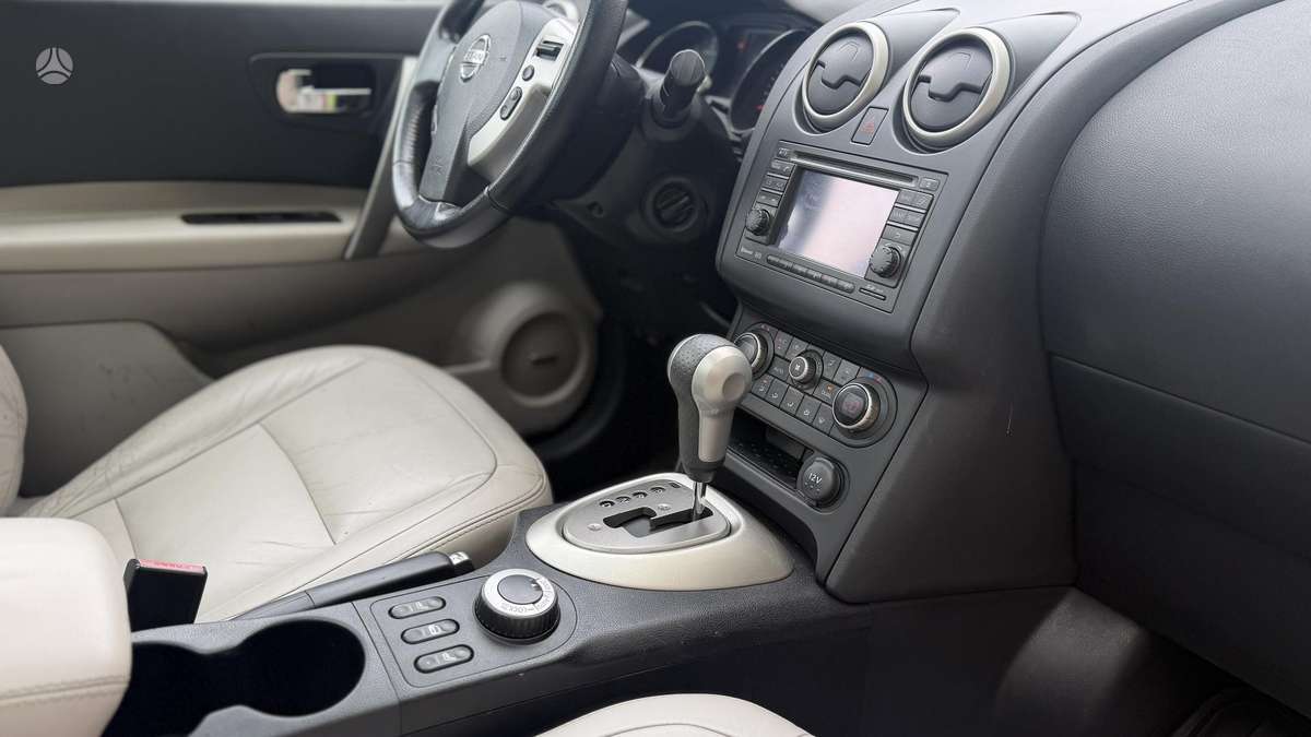 Nissan Qashqai 2011 — photo 19