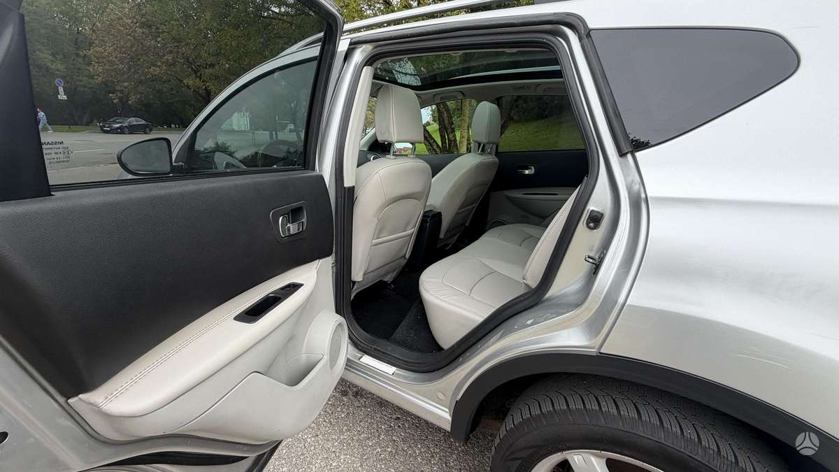 Nissan Qashqai 2011 — photo 20