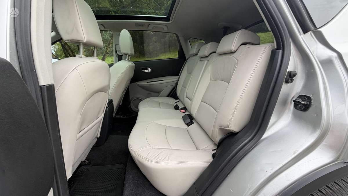 Nissan Qashqai 2011 — photo 21