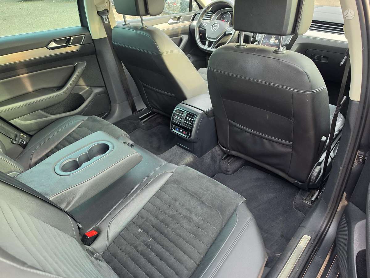 Volkswagen Passat 2015 — photo 19