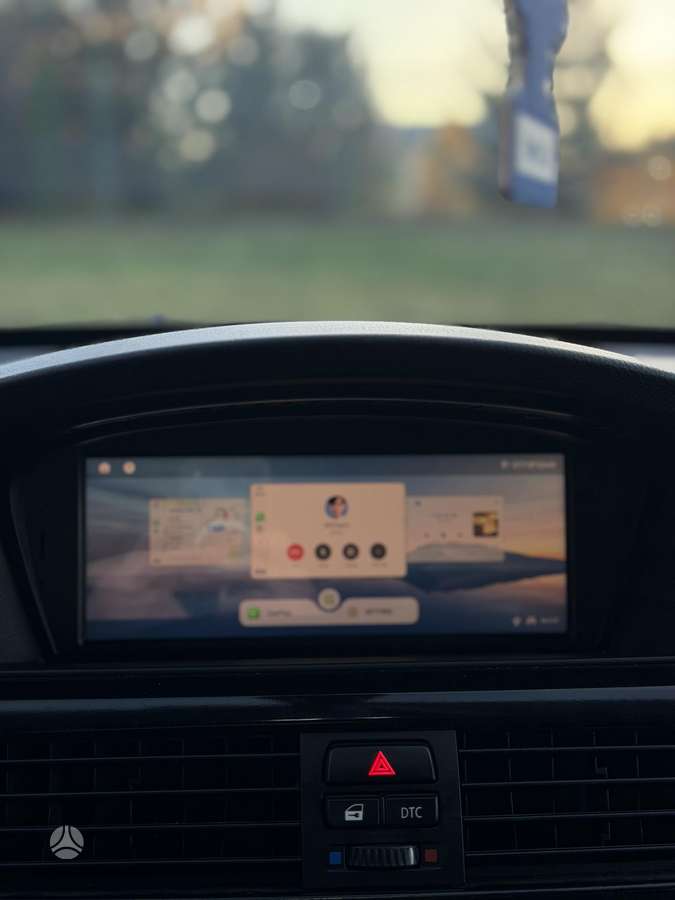 BMW 320 2008 — photo 12
