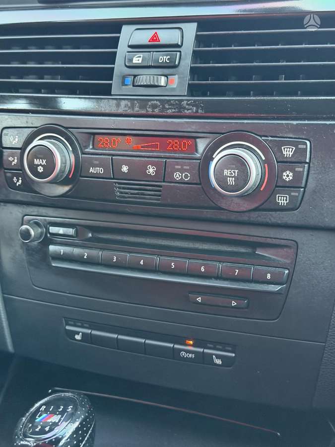 BMW 320 2008 — photo 13