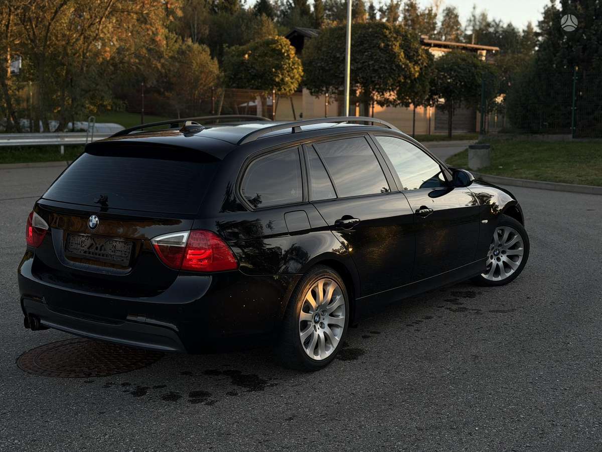 BMW 320 2008 — engine 2000 cm³