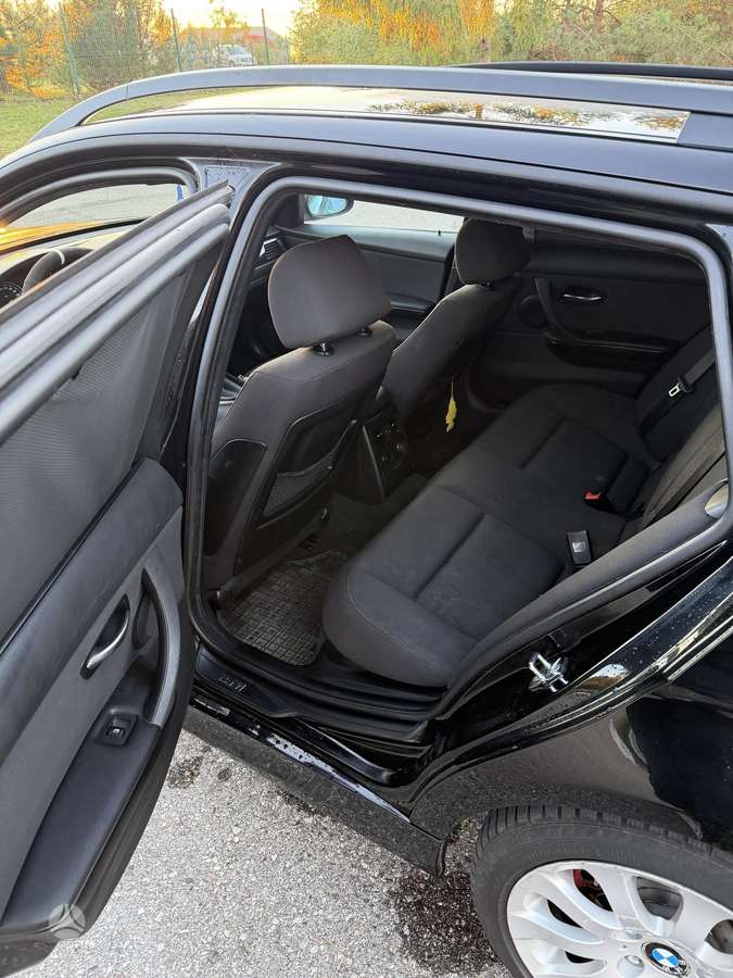 BMW 320 2008 — photo 8