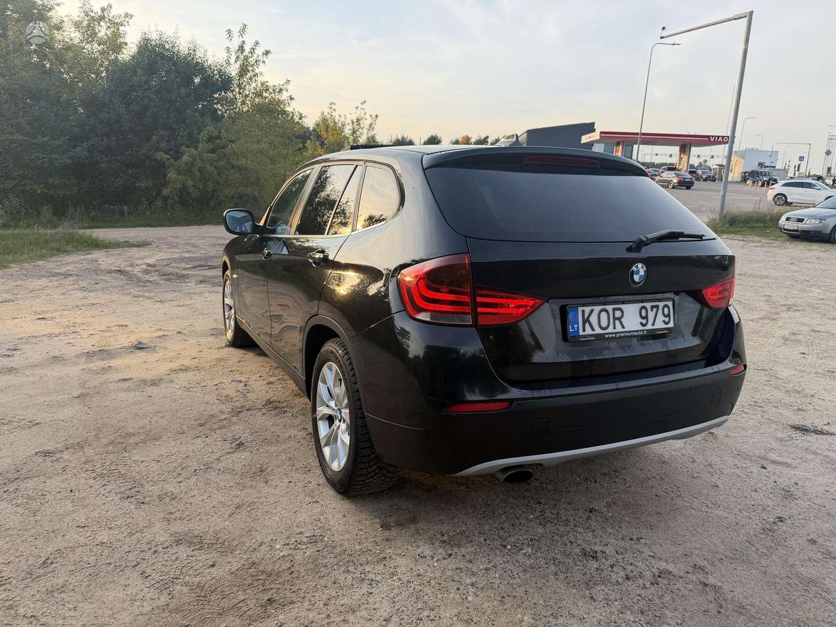 BMW X1 2011 — фото 17
