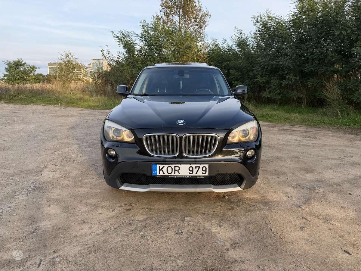 BMW X1 2011 — двигун 1995 cm³, 204 HP (150kW)