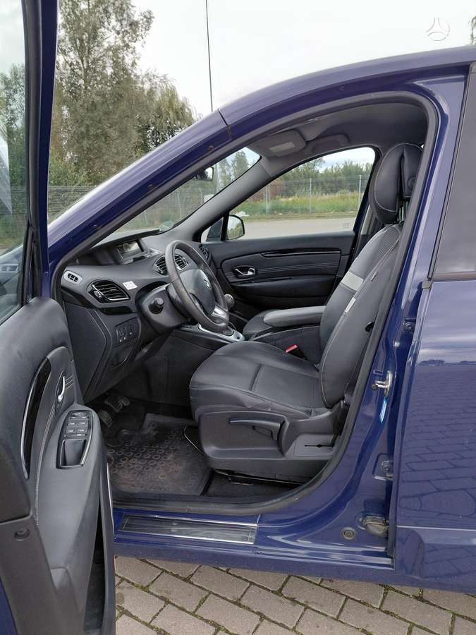 Renault Scenic 2011 — фото 11