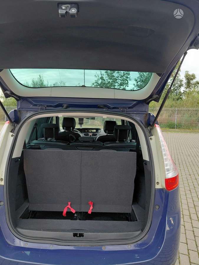 Renault Scenic 2011 — фото 9