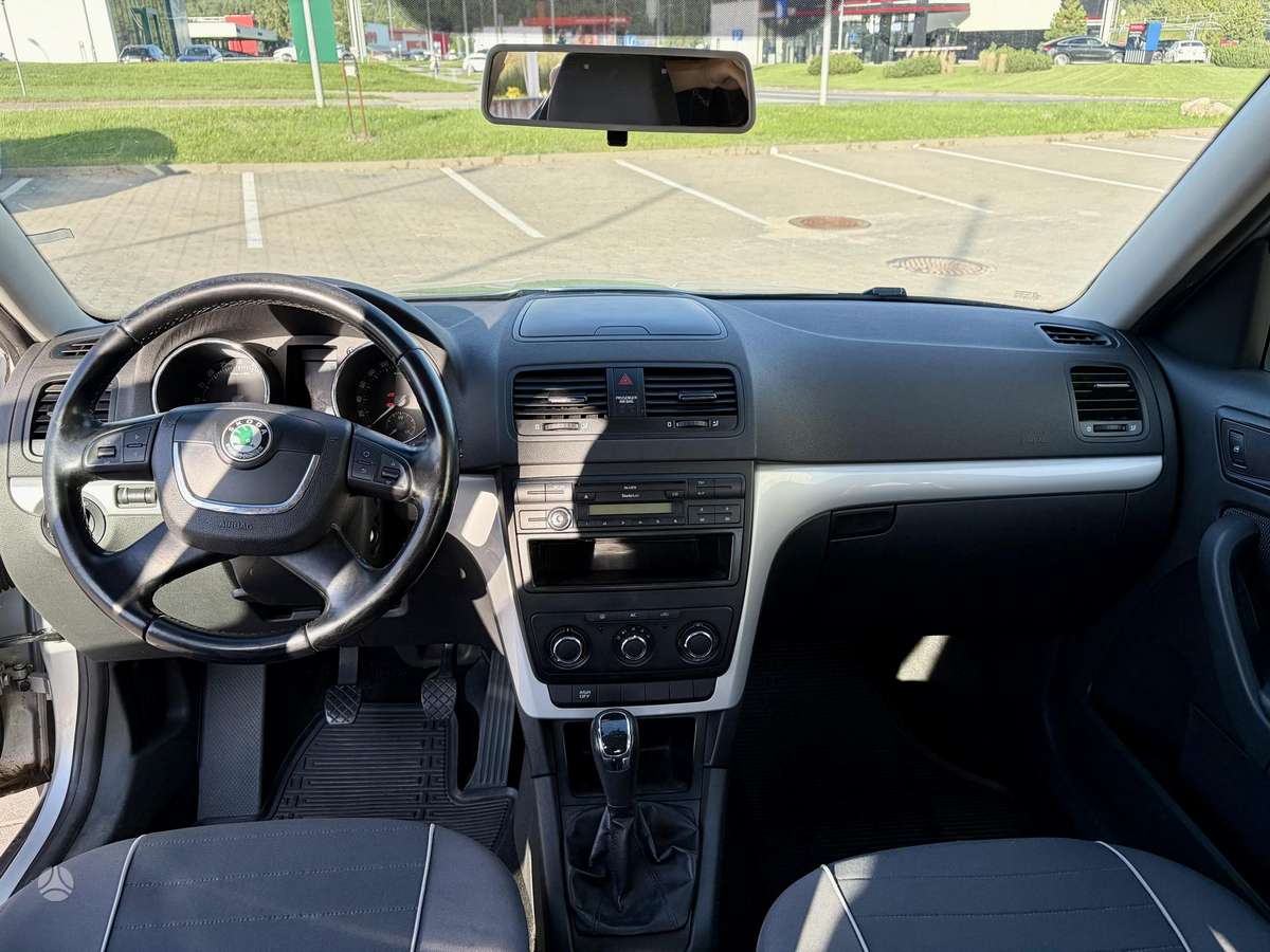 Skoda Yeti 2012 — photo 8