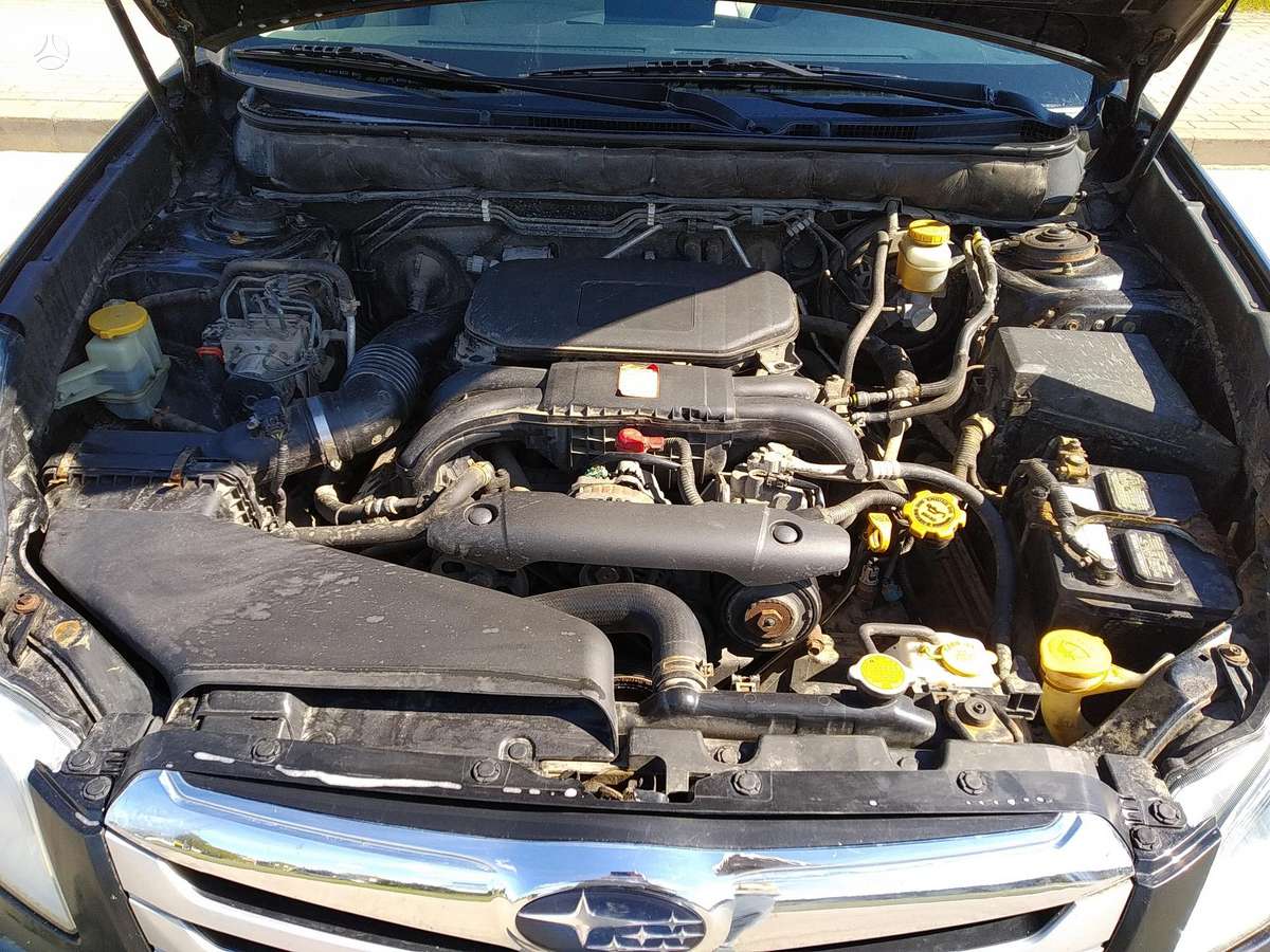 Subaru Outback 2011 — photo 8