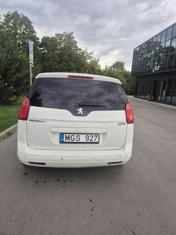 Peugeot 5008 2013 — двигун 1560 cm³, 116 HP (85kW)