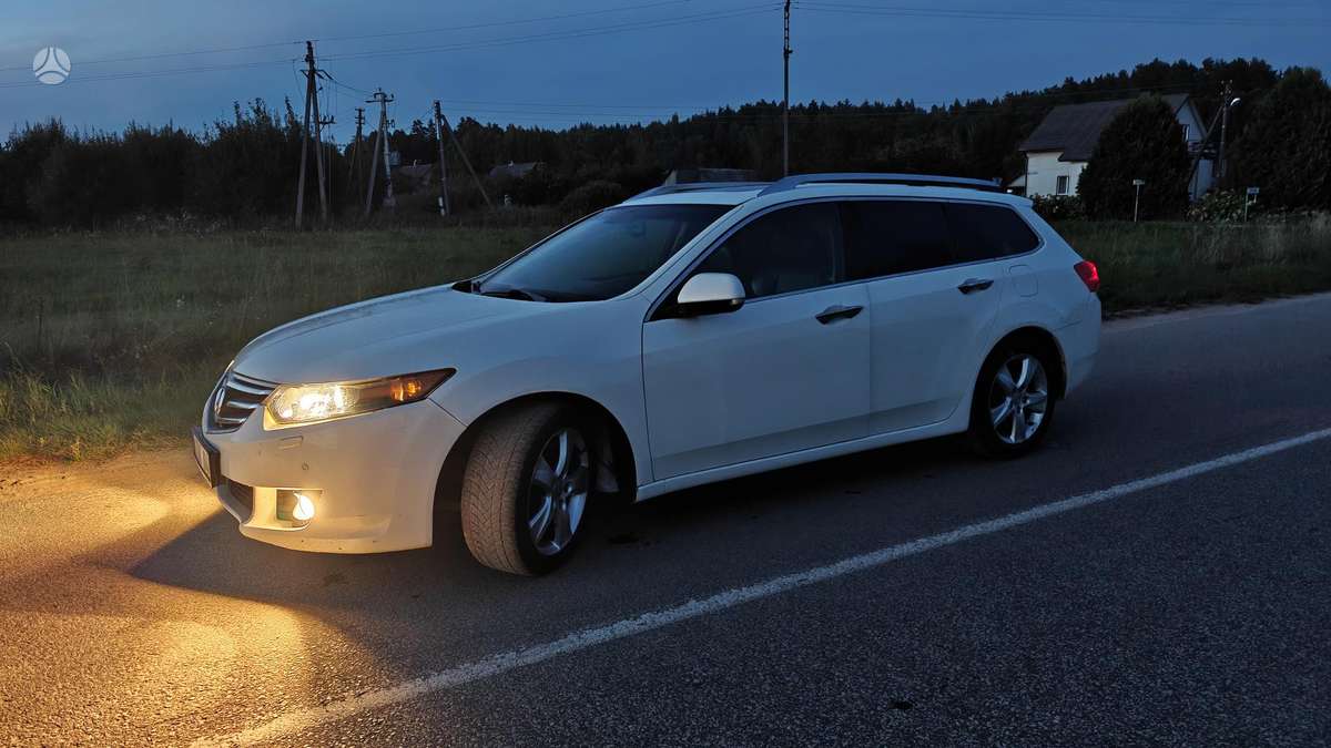 Honda Accord 2009 — салон