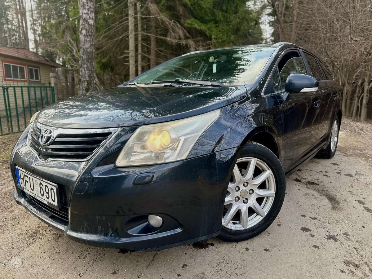 Toyota Avensis 2010 — двигун 1995 cm³, 126 HP (93kW)