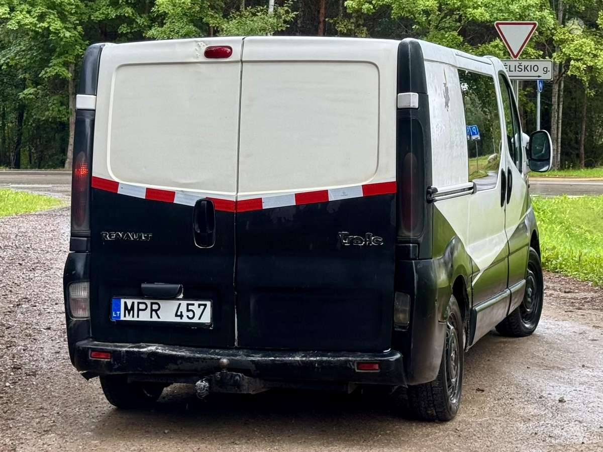 Renault Trafic 2005 — photo 7