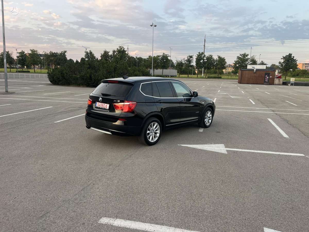 BMW X3 2014 — салон