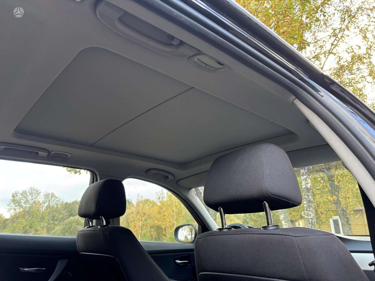 BMW 318 2012 — photo 9