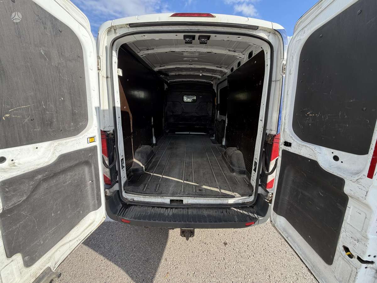 Ford Transit 2015 — photo 10