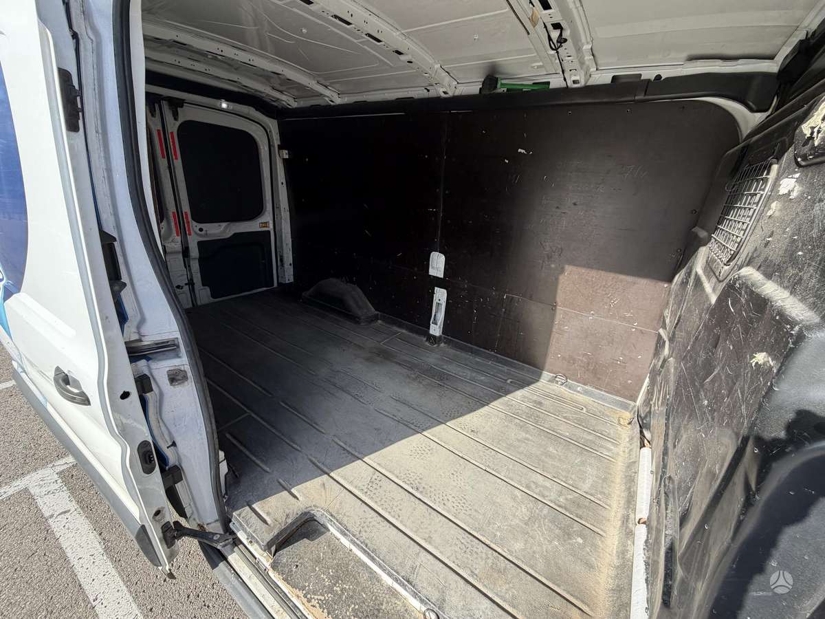 Ford Transit 2015 — photo 9