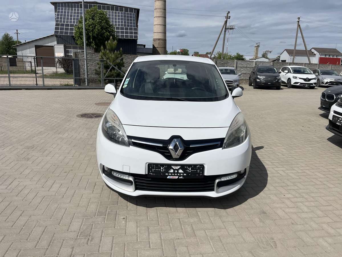 Renault Scenic 2013 — rear view