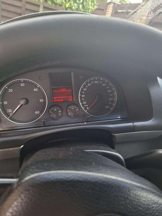 Volkswagen Touran 2005 — photo 5