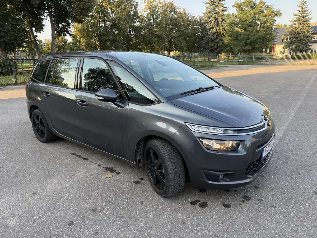 Citroen Grand 2015 — interior