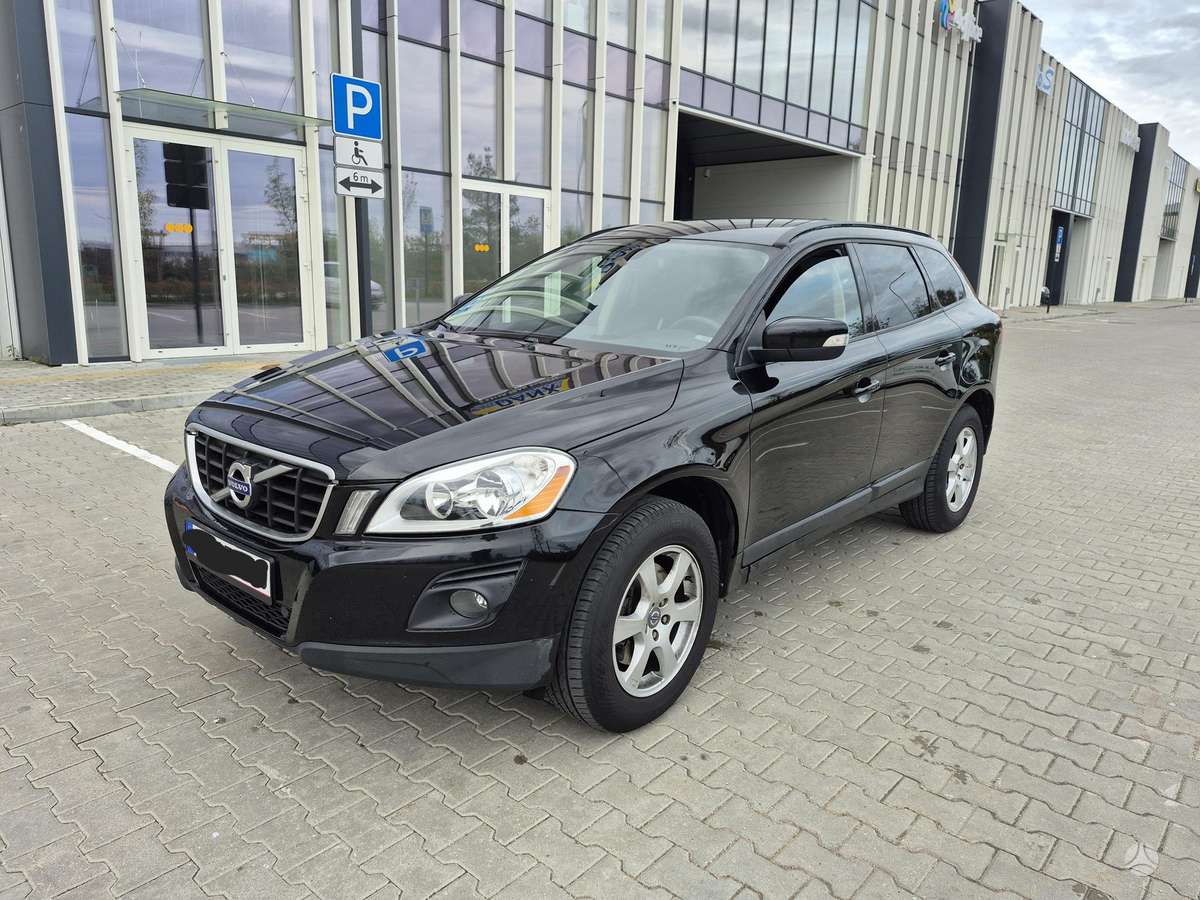 Volvo XC60 2009 — rear view