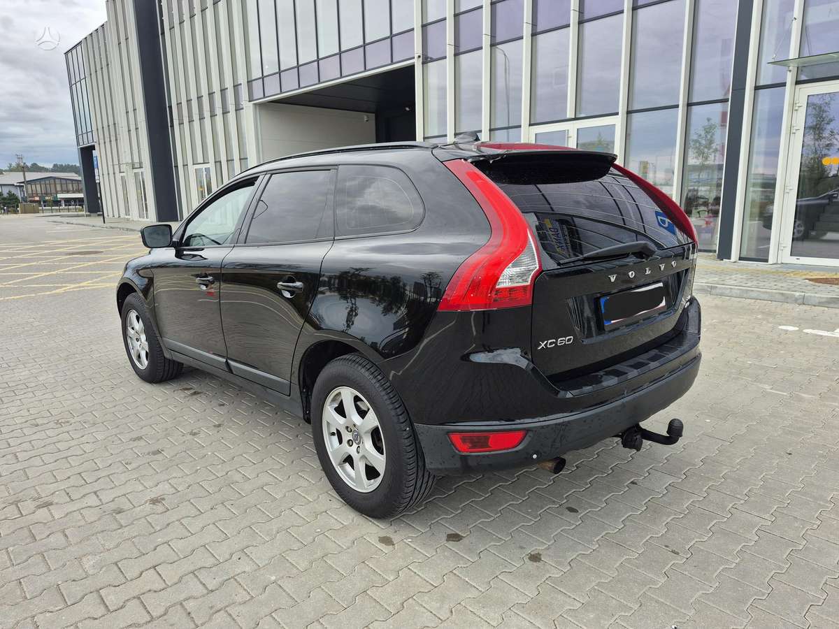 Volvo XC60 2009 — engine 2400 cm³, 163 HP (120kW)