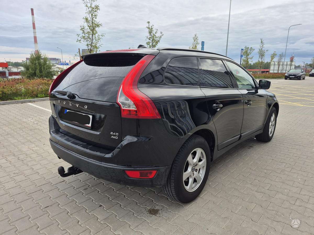 Volvo XC60 2009 — photo 6