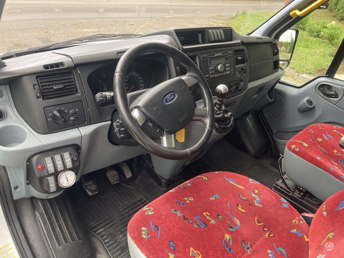 Ford Transit 2012 — photo 10