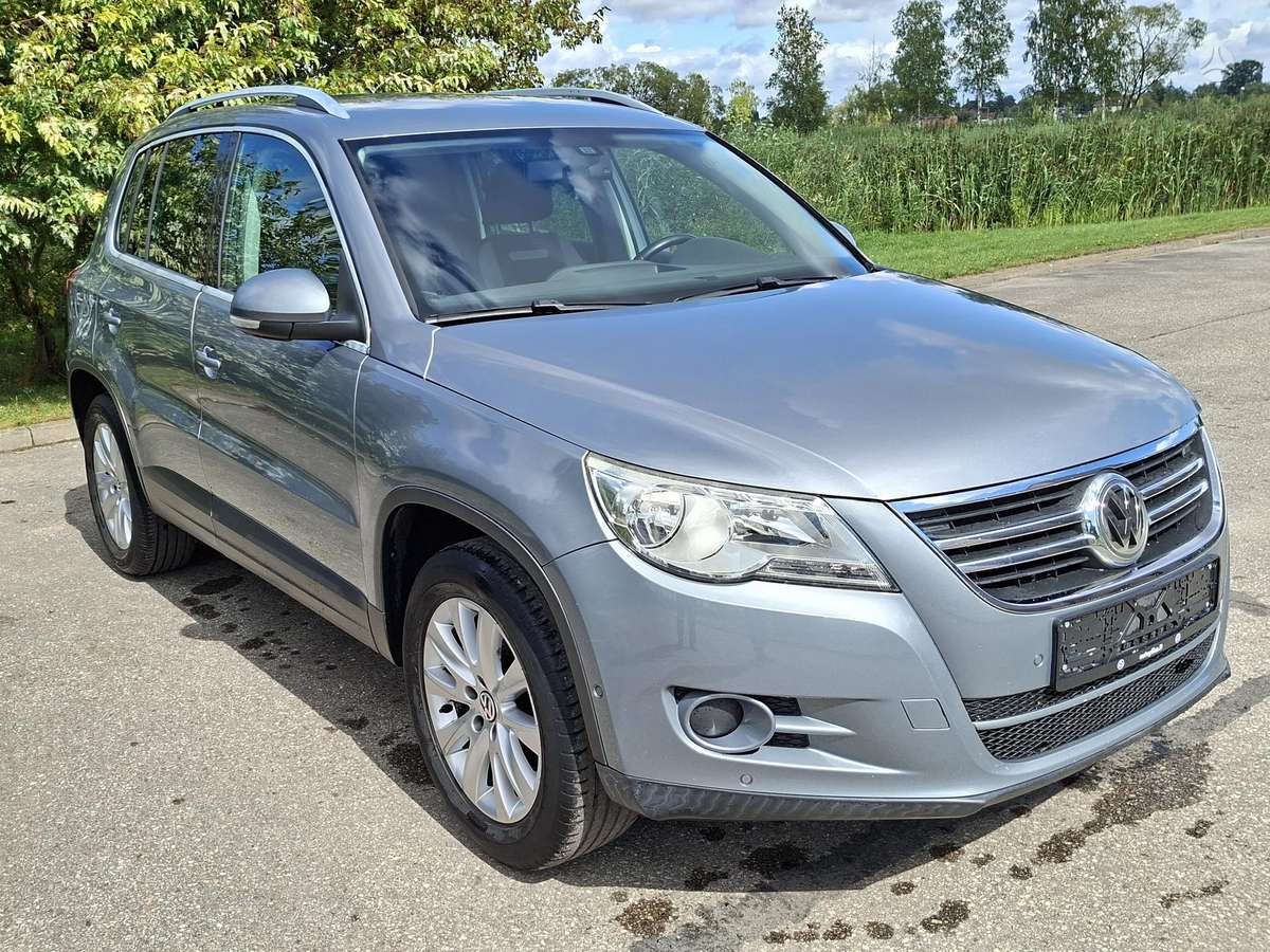 Volkswagen Tiguan 2008 — вигляд ззаду