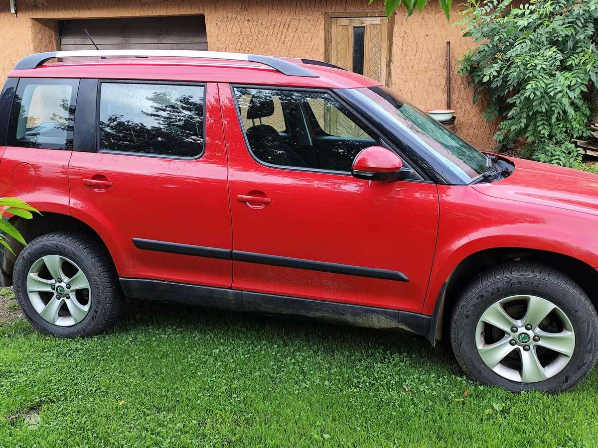 Skoda Yeti 2013 — interior