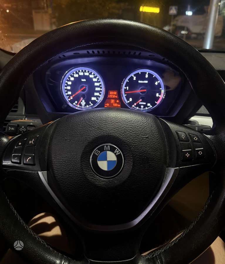 BMW X5 2007 — photo 12