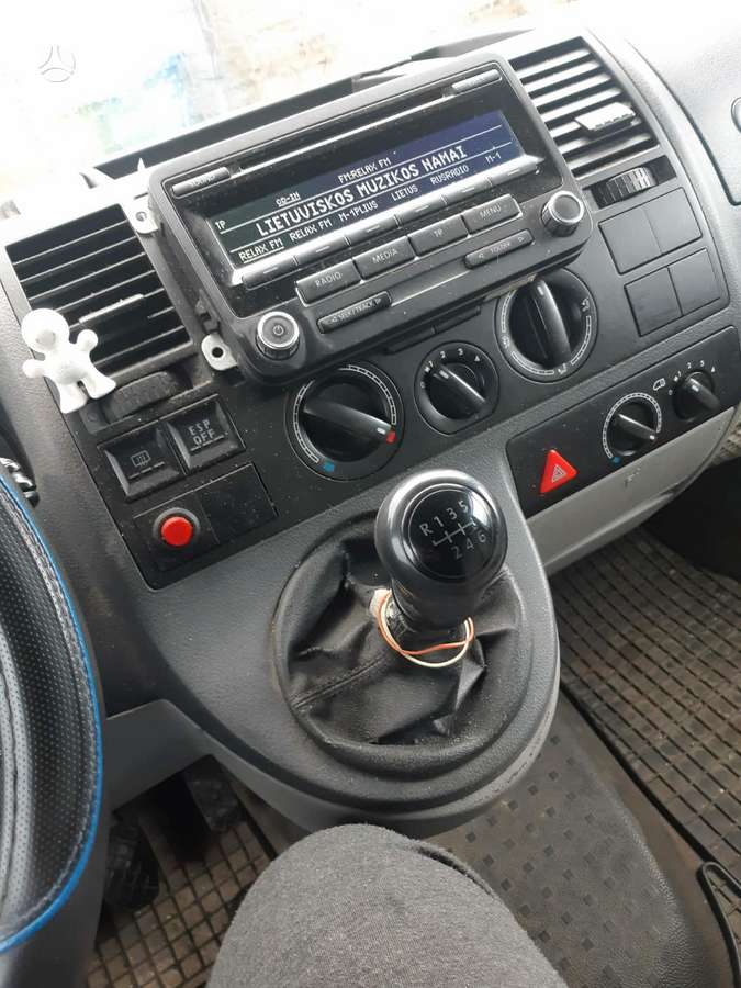 Volkswagen Transporter 2007 — photo 7